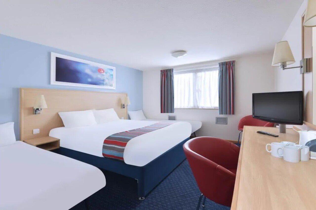 Travelodge Bristol Severn View M48 Elberton Exterior photo