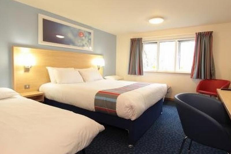 Travelodge Bristol Severn View M48 Elberton Exterior photo